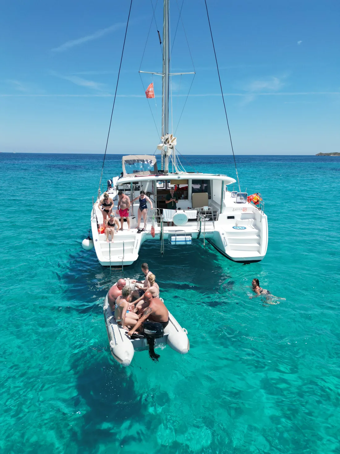 Załoga podczas rejsu Sailing Is Fun